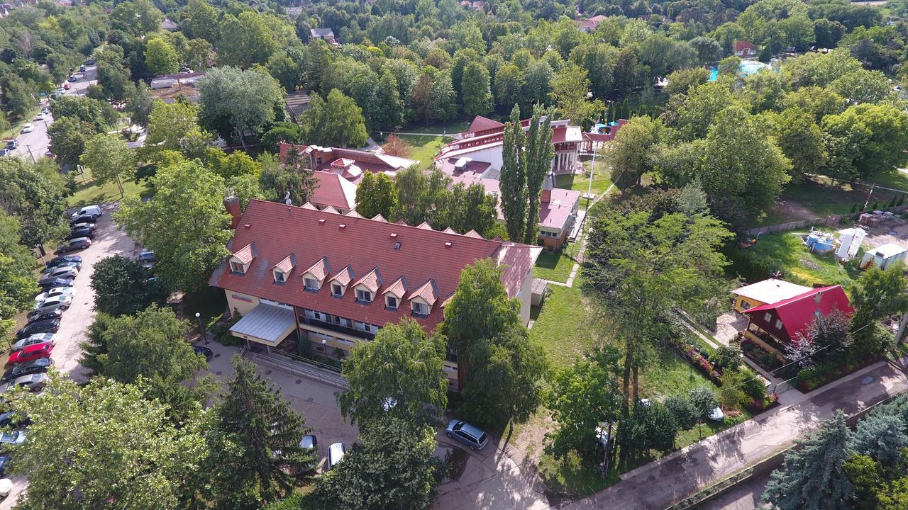 Berekfürdő Touring Hotel المظهر الخارجي الصورة